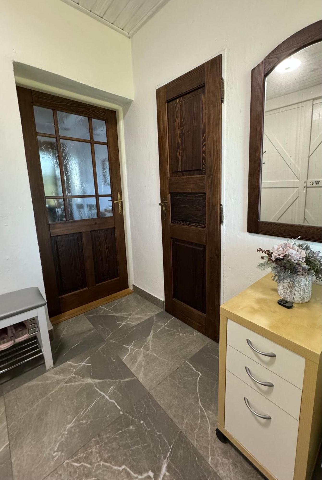 Apartmánové ubytovanie POD DUBOM Polny Kesov Exterior foto